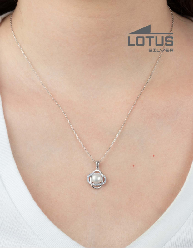LOTUS Silver Necklace